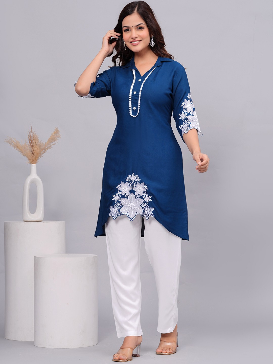 

Light Daisy Floral Embroidered Regular A Line Kurta With Trousers, Blue