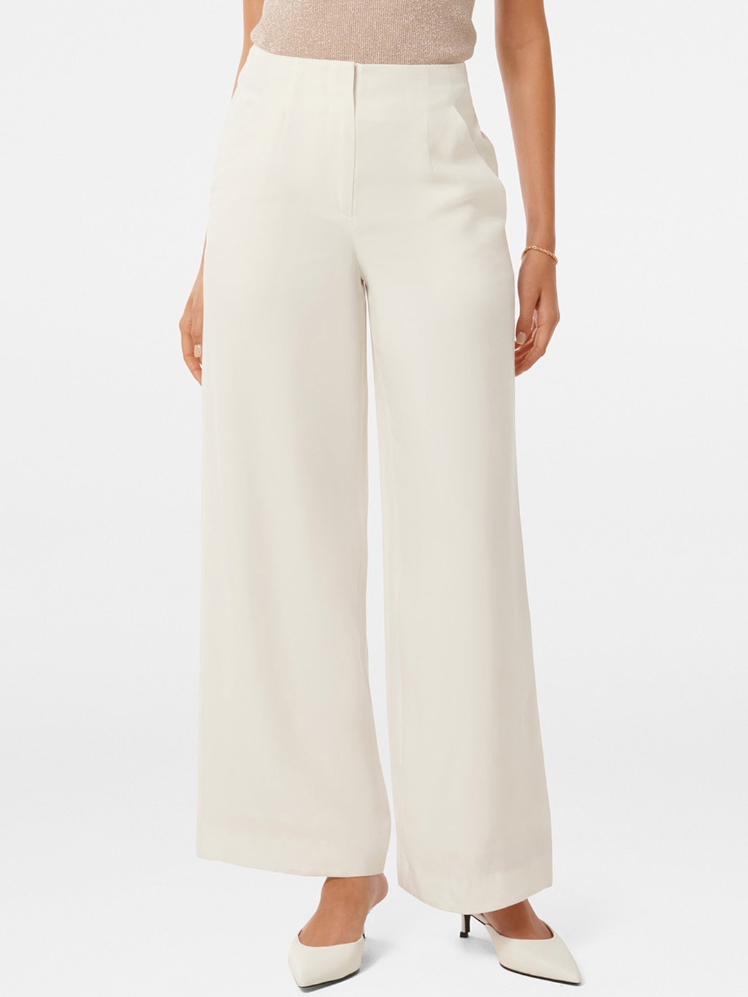 

Forever New Women Relaxed High-Rise Parallel Trouser, White
