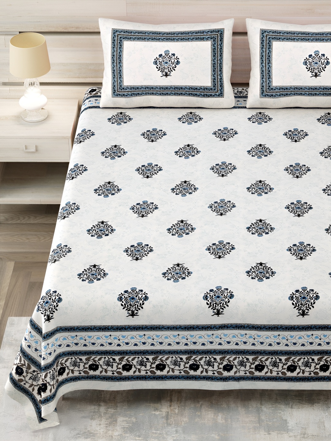 

SHOOLIN White & Blue Floral Printed Pure Cotton 144 TC King Bedsheet with 2 Pillow Covers