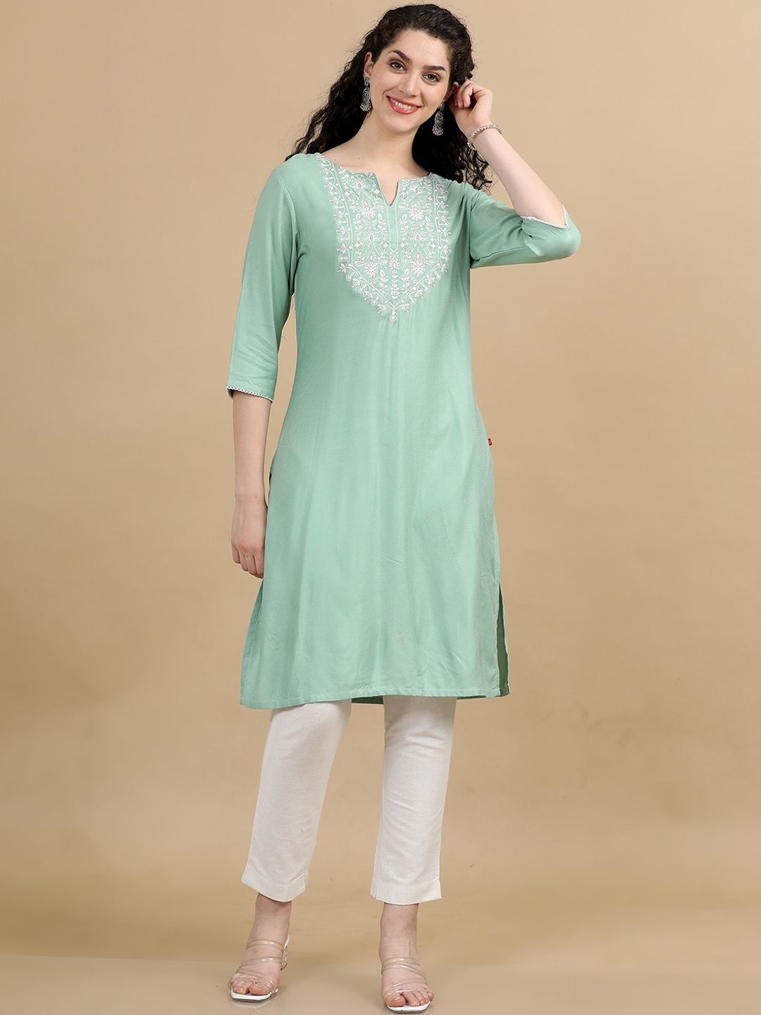 

Marcia Floral Yoke Design Sequinned Straight Kurta, Green