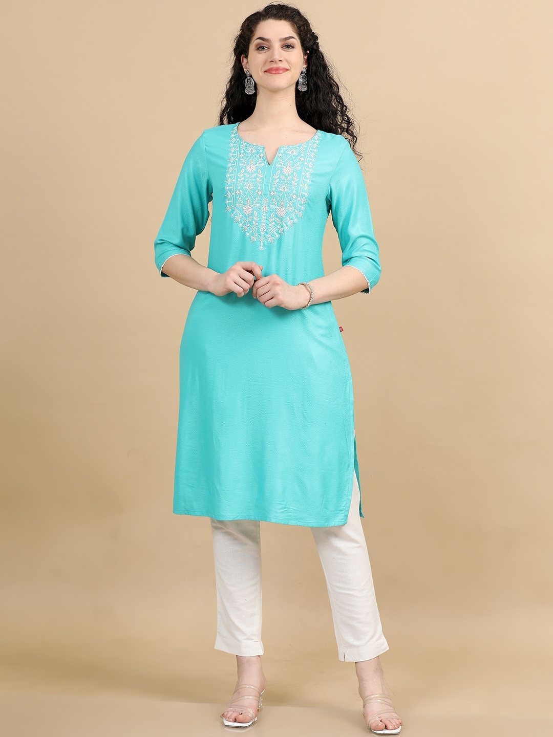 

Marcia Yoke Design Round Neck Thread Work Kurta, Blue