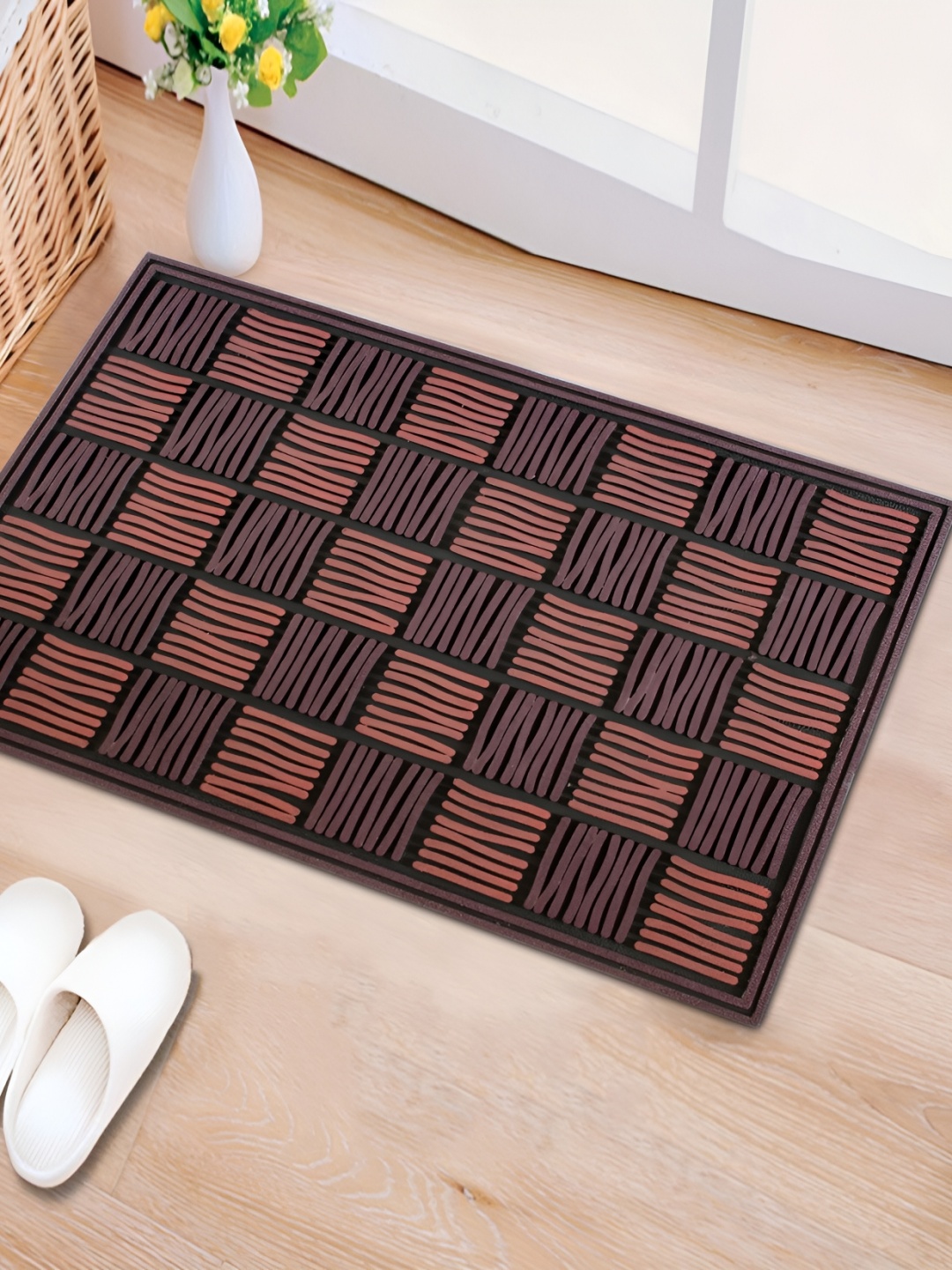 

Freelance Brown & Pink Geometric 2300 GSM Anti-Skid Doormat