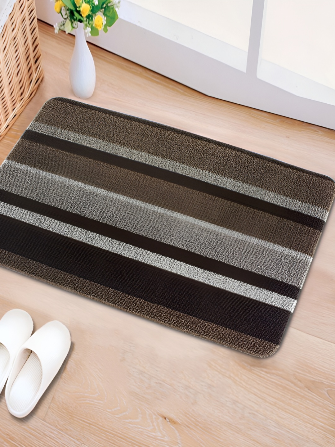 

Freelance Black & White Striped 2300 GSM Anti-Skid Doormat