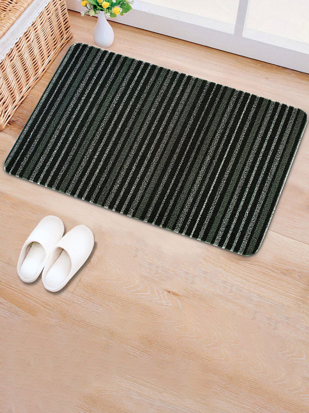 

Freelance Black & Beige Striped 2300 GSM Anti-Skid Doormat