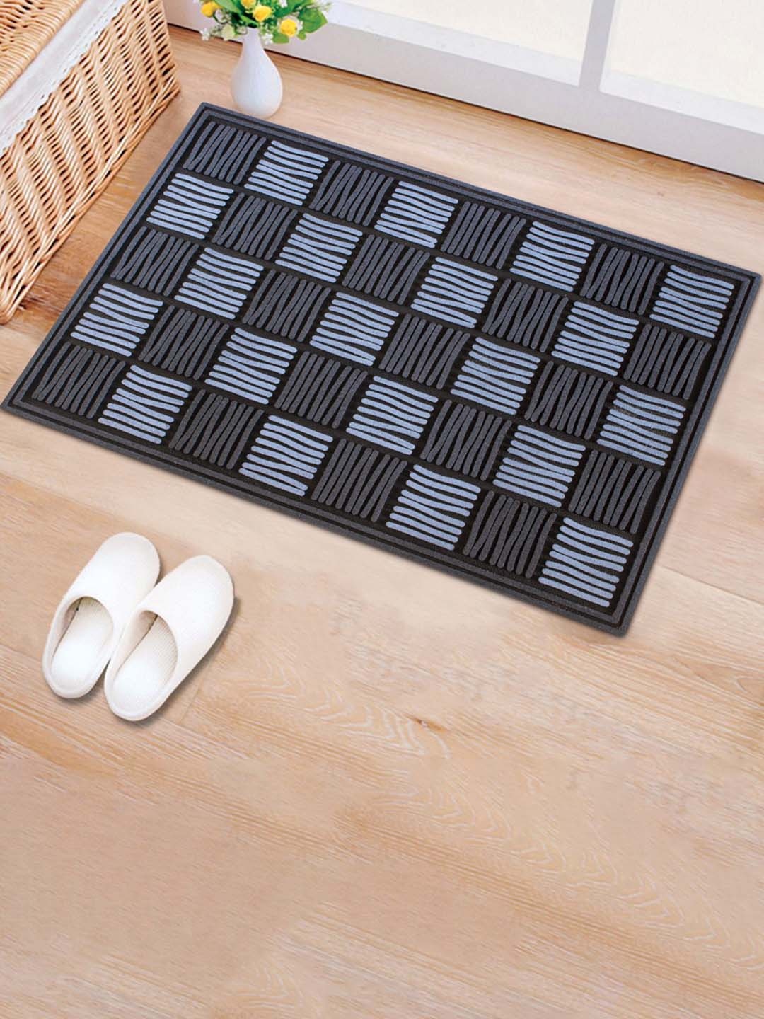 

Freelance Black & Grey Geometric 2300 GSM Anti-Skid Doormat