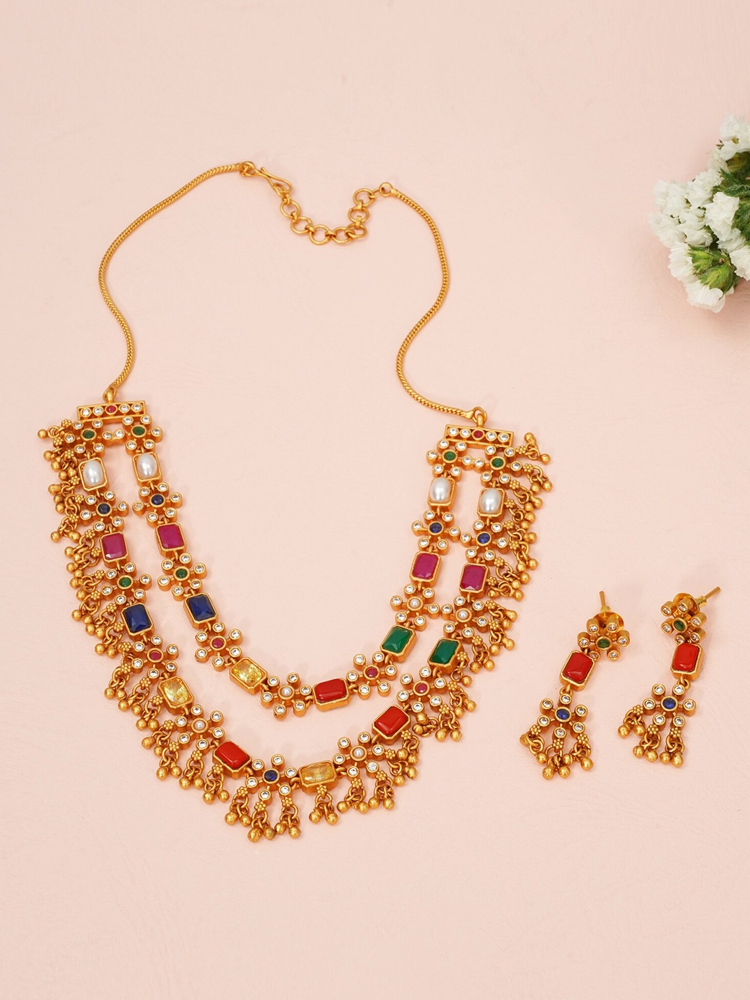 

Designbox Gold-Plated Kundan Studded & Beaded Jewellery Set