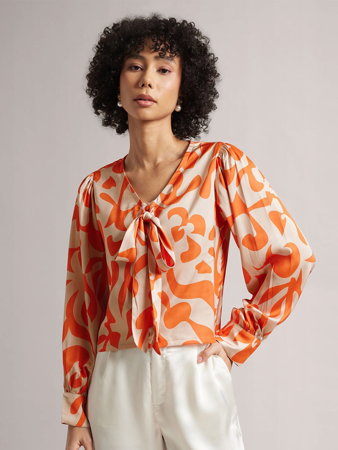 

ZACCAI Abstract Printed V-Neck Satin Top, Orange