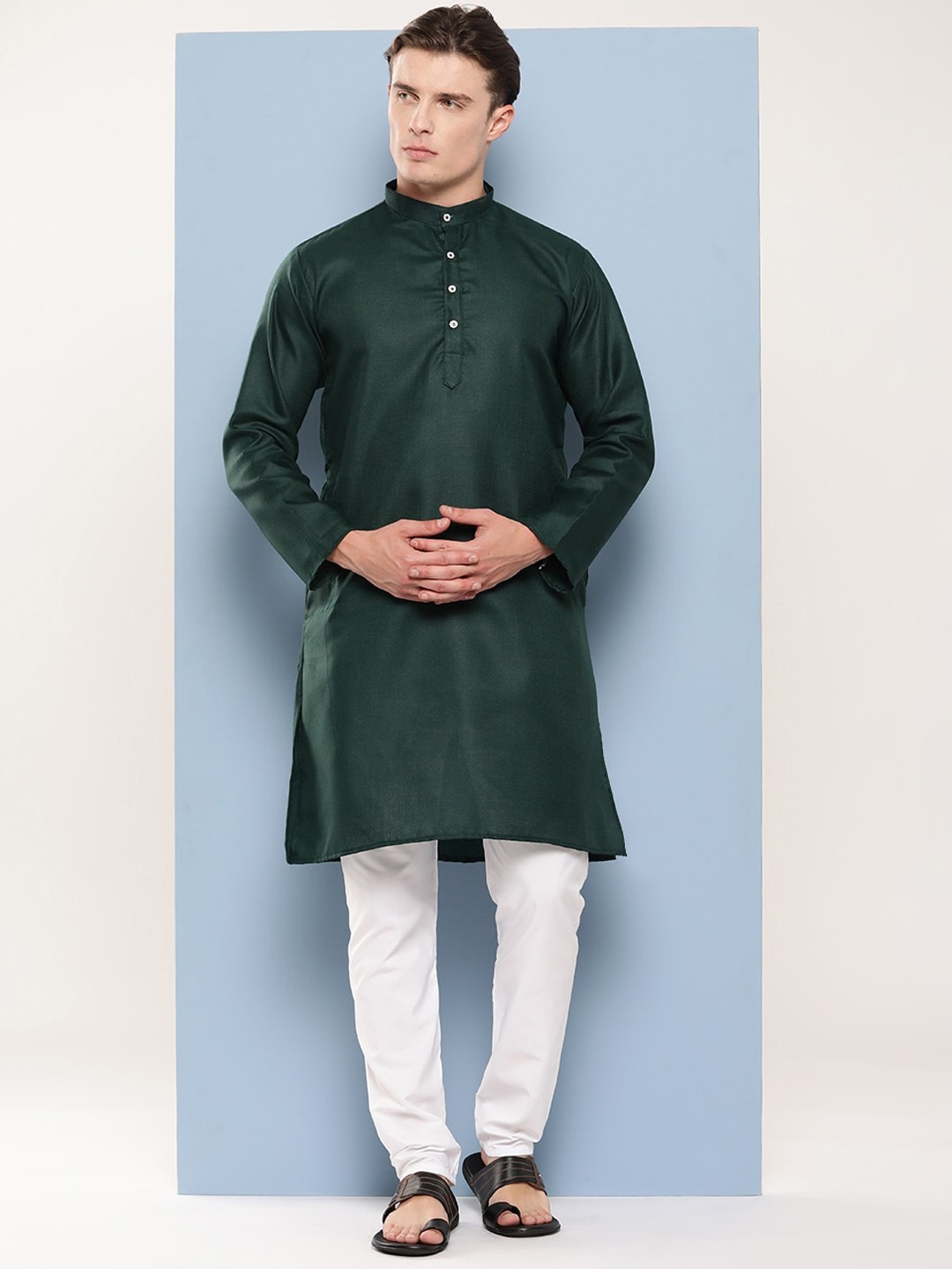 

BAESD Men Flared Sleeves Thread Work Kurta, Green
