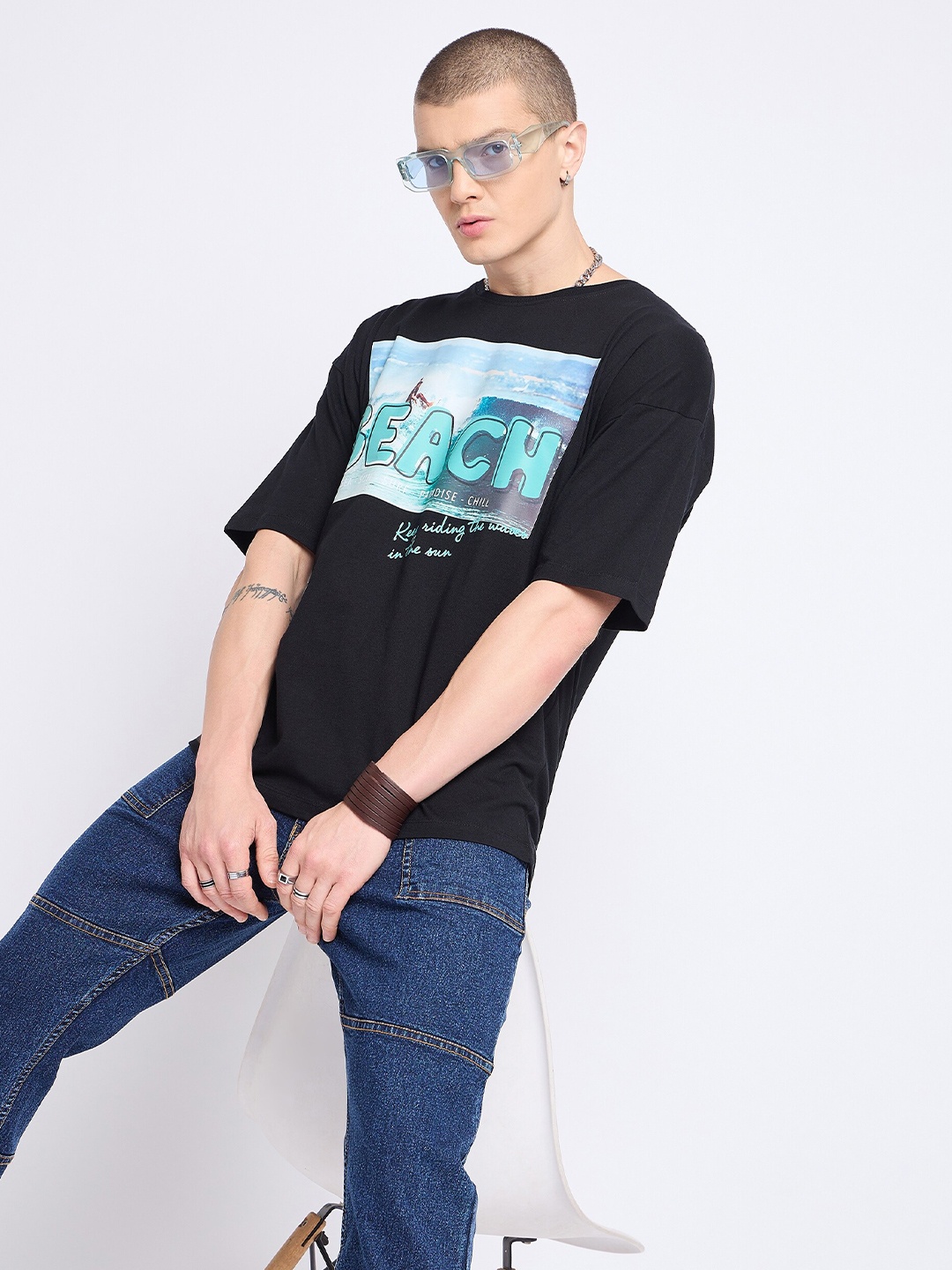 

Mast & Harbour Black Graphic Printed Drop-Shoulder Sleeves Cotton Casual Oversized T-shirt
