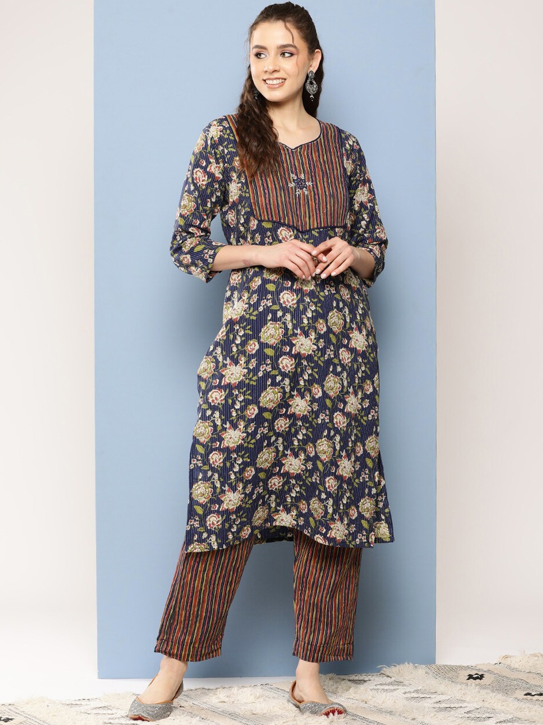 

BAESD Floral Printed Pure Cotton Straight Kurta With Trousers, Navy blue