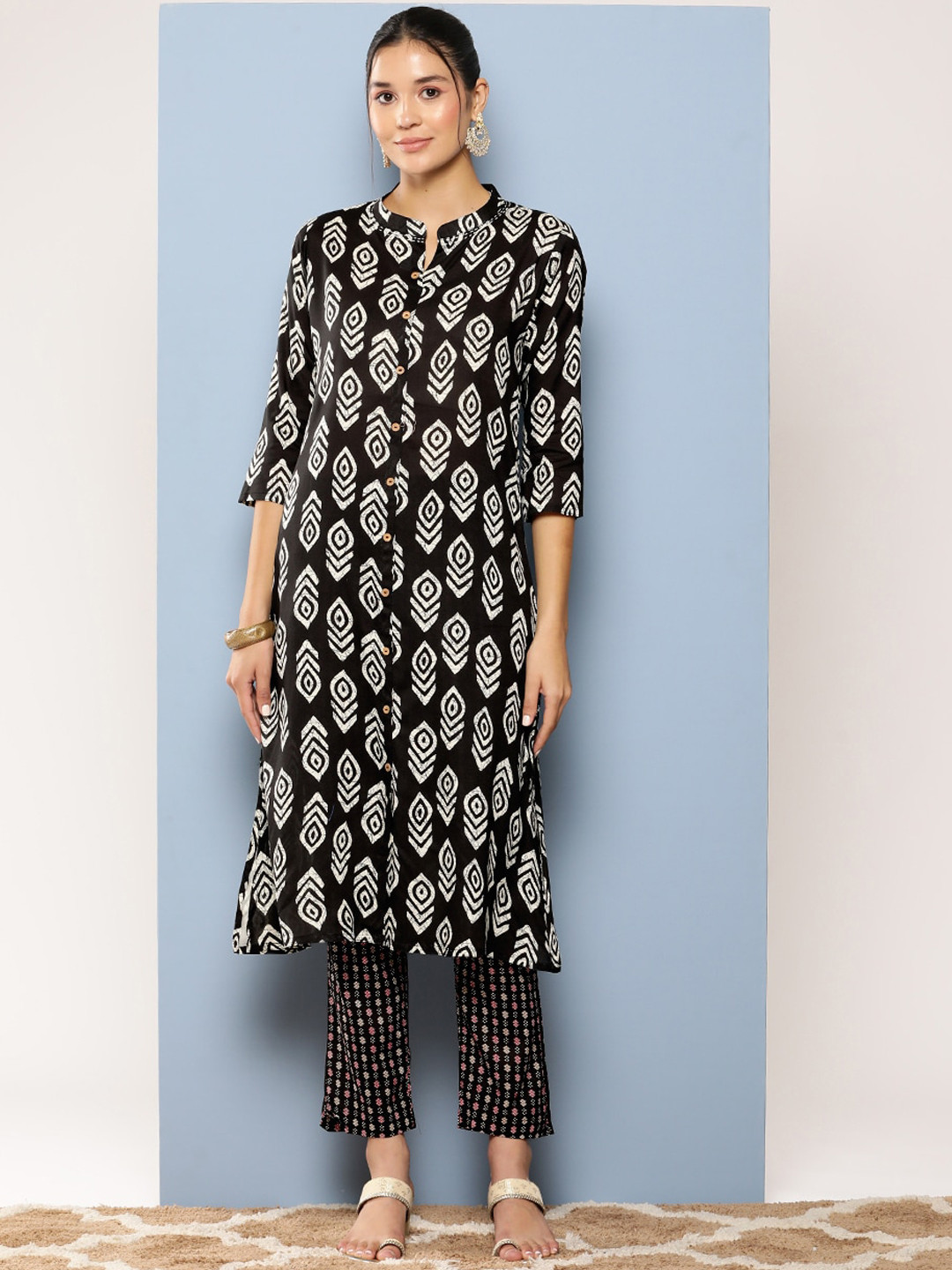 

BAESD Floral Printed Regular Pure Cotton Kurta with Trousers, Black