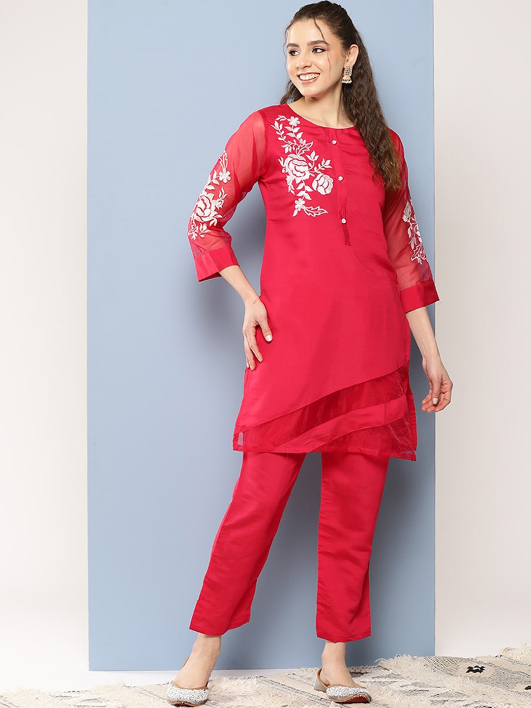 

BAESD Floral Embroidered Round Neck Thread Work Pure Silk Straight Kurta With Trouser, Pink