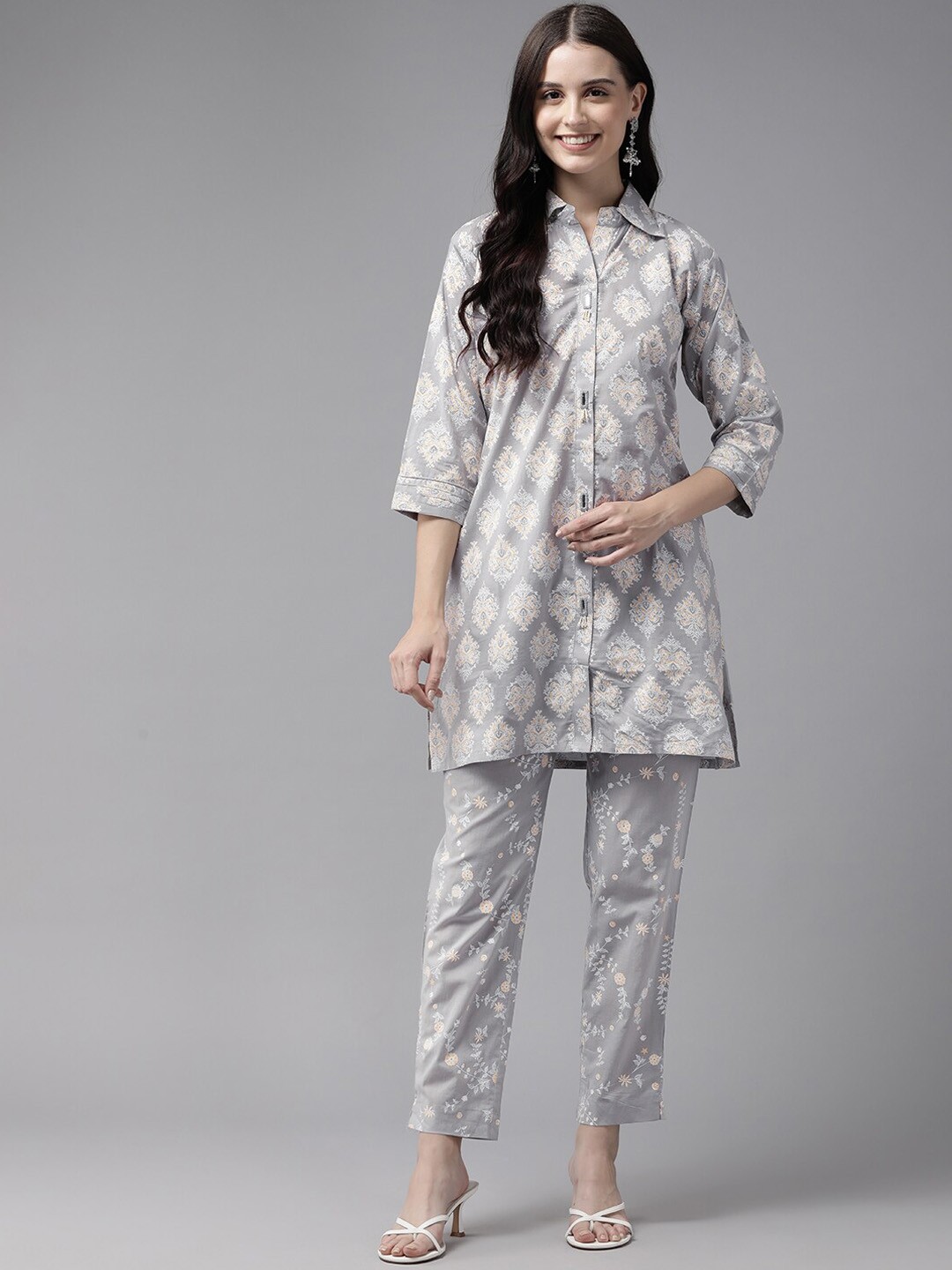 

BAESD Floral Printed Shirt Collar Pure Cotton Straight Kurta With Trouser, Grey