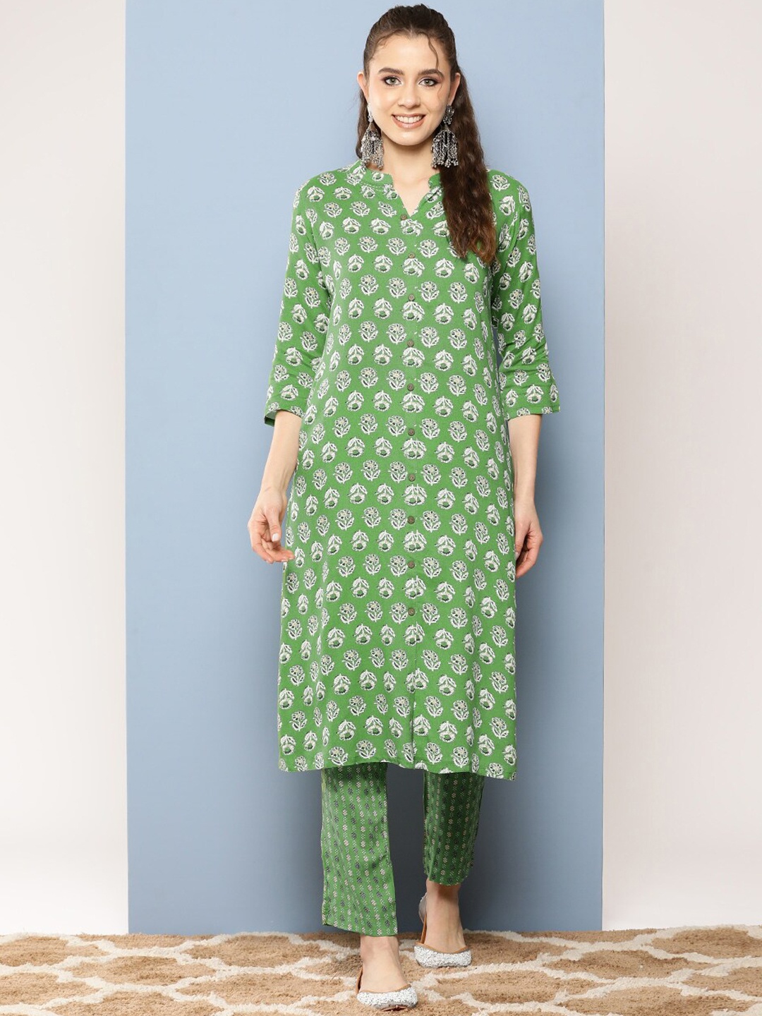 

BAESD Floral Printed Regular Pure Cotton Kurta with Trousers, Green