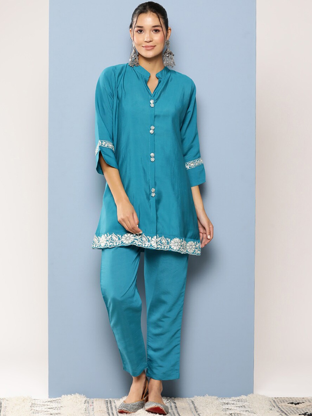 

BAESD Mandarin Collar Pure Silk Straight Kurta with Trousers, Turquoise blue