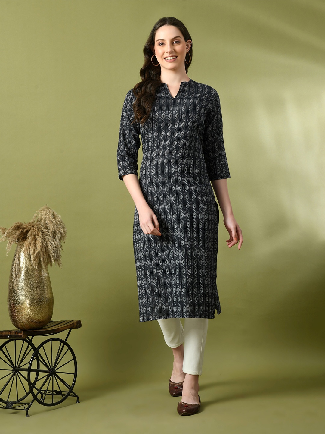 

VIDHANI Geometric Printed Mandarin Collar Cotton Straight Kurta, Black