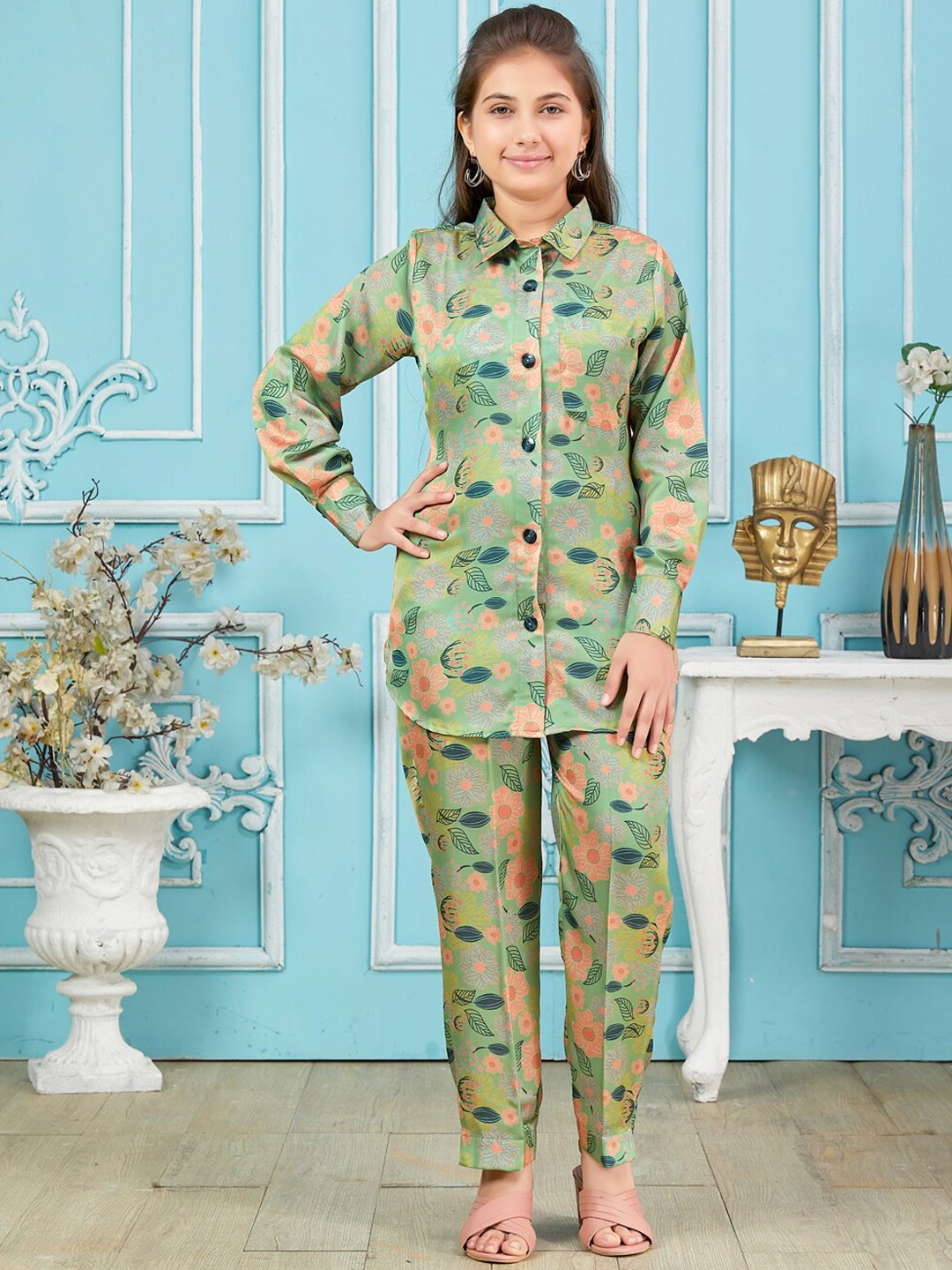 

BAESD Girls Printed Shirt With Trouser, Green