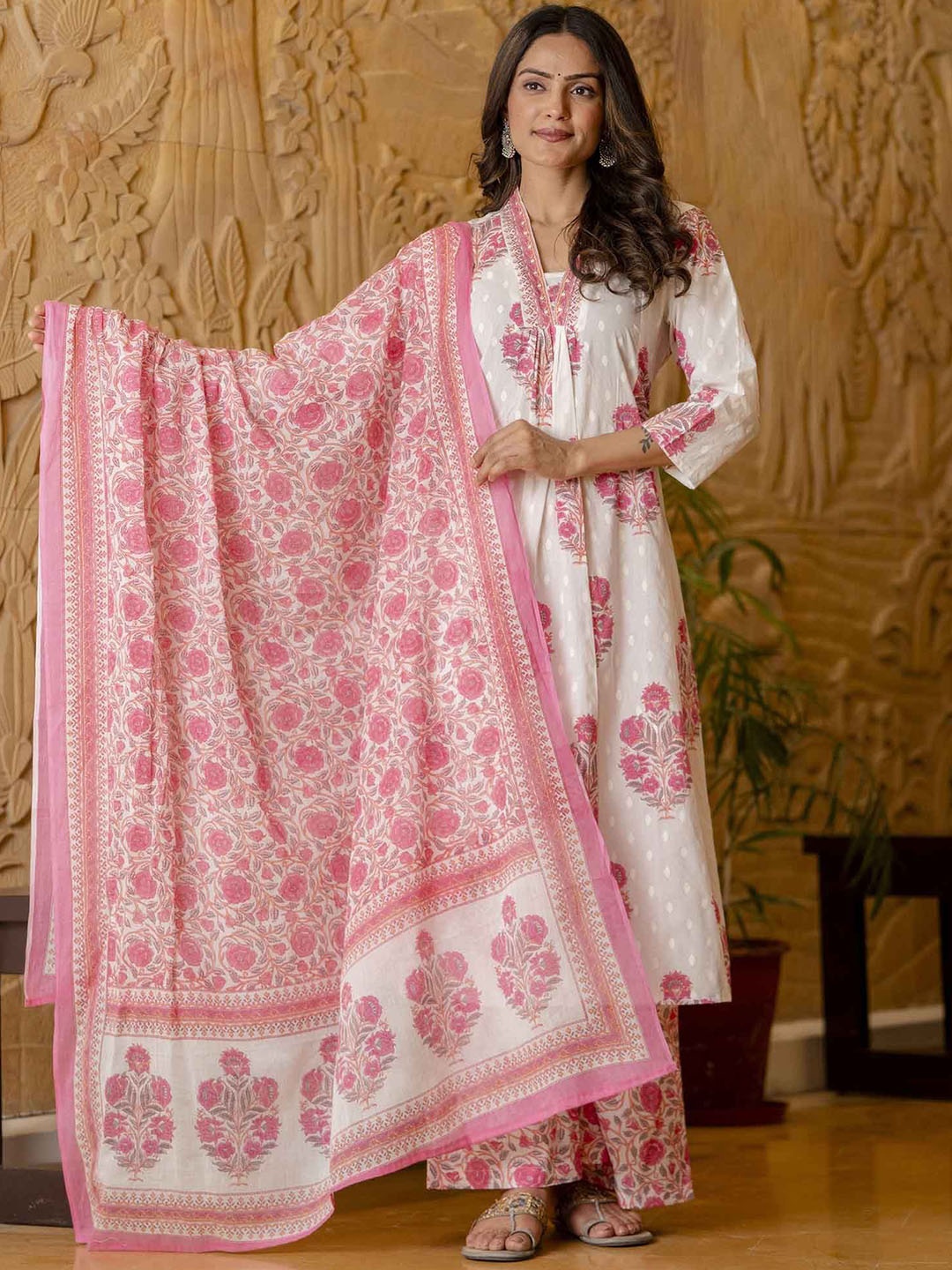 

Nehamta Floral Printed Regular Pure Cotton Kurta with Palazzos & With Dupatta, White
