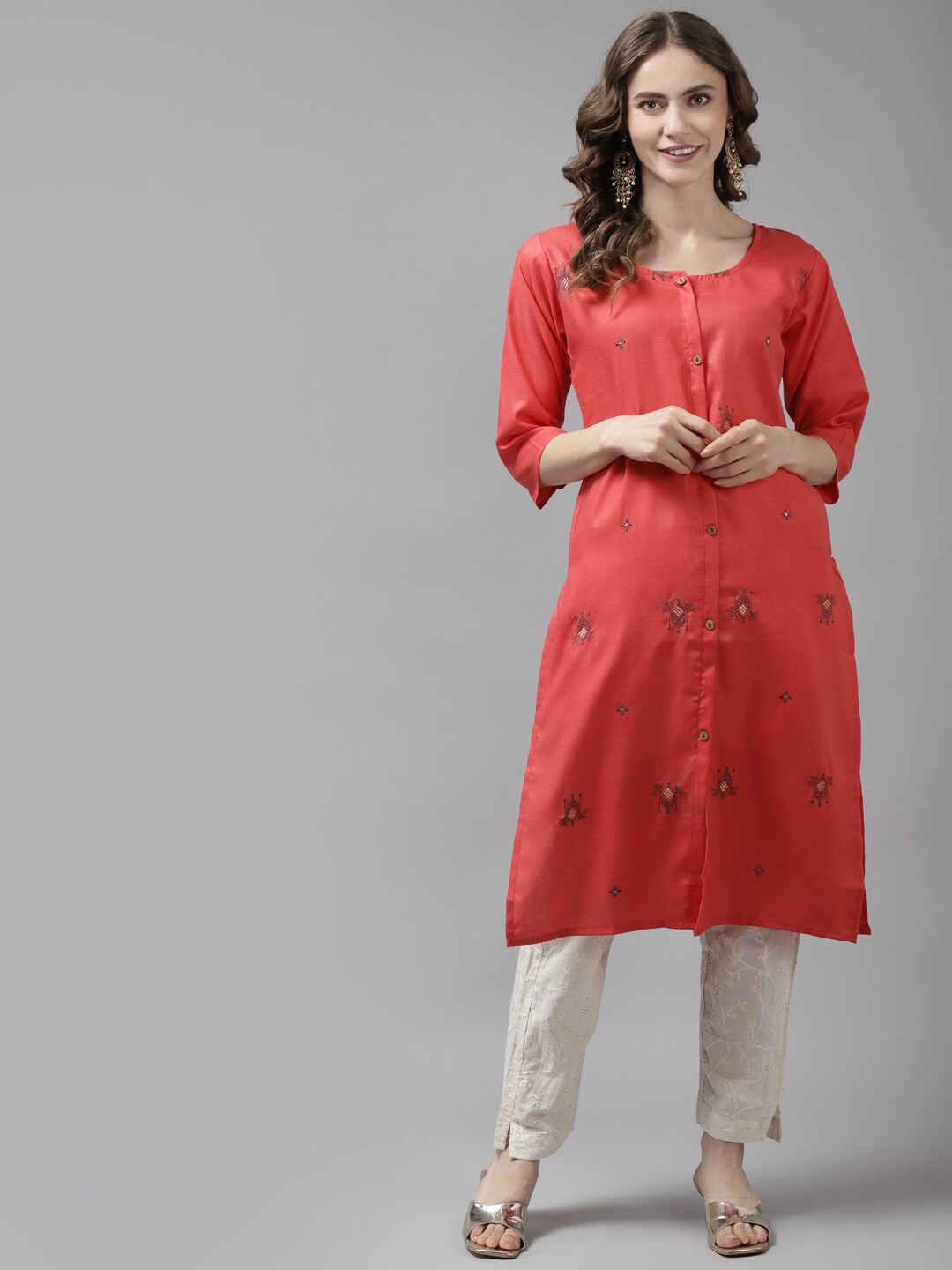 

BAESD Geometric Embroidered Gotta Patti Curved Cotton A-Line Kurta, Red