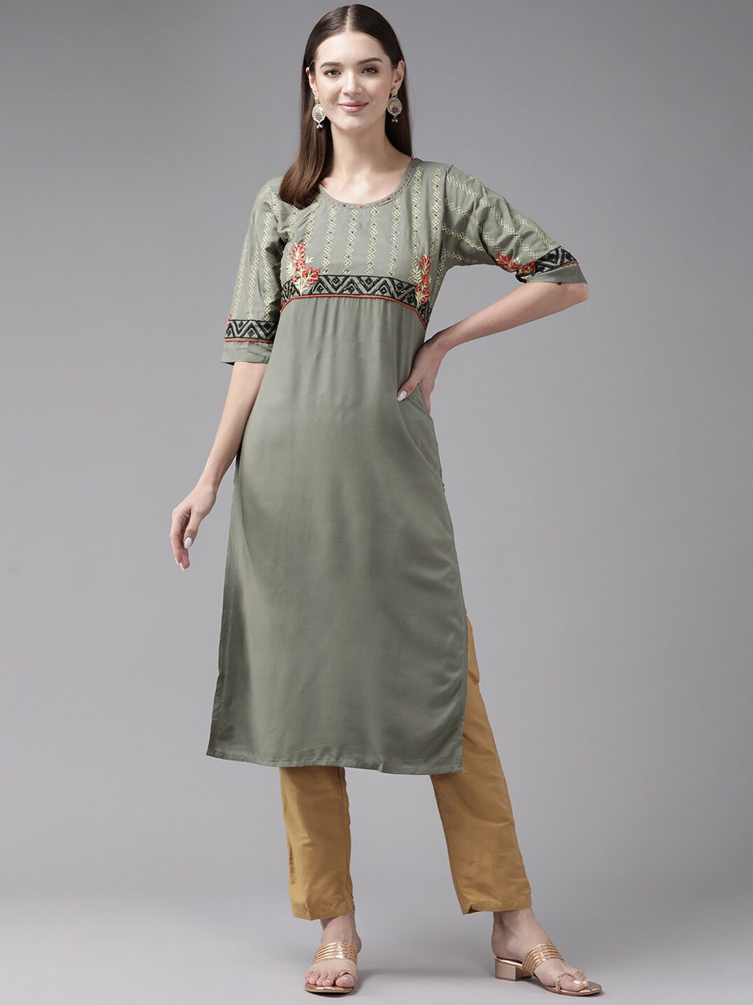 

BAESD Geometric Yoke Design Round Neck Short Sleeves Thread Work Straight Kurta, Grey