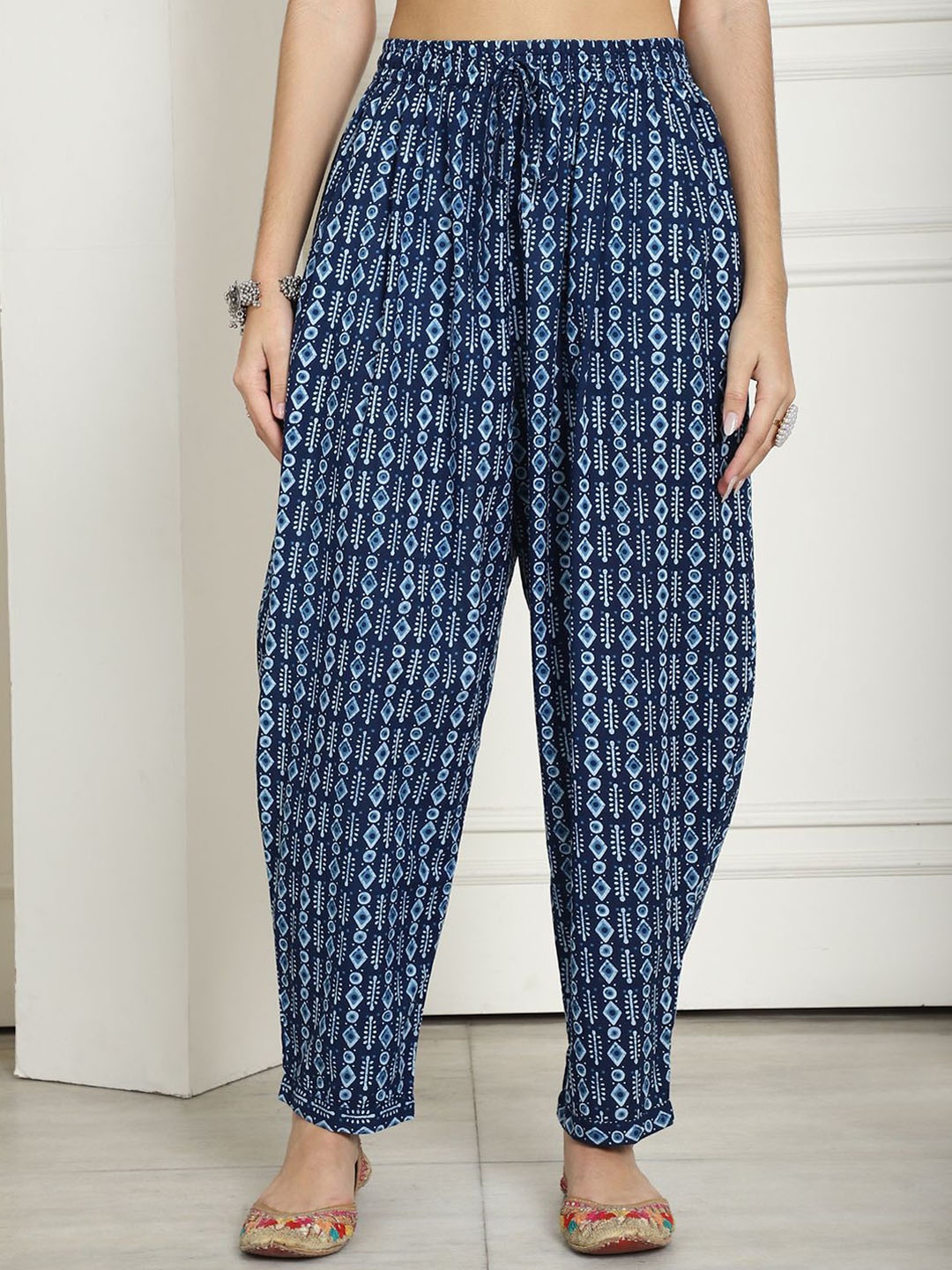 

KALINI Abstract Printed Cotton One Pocket Trousers, Navy blue