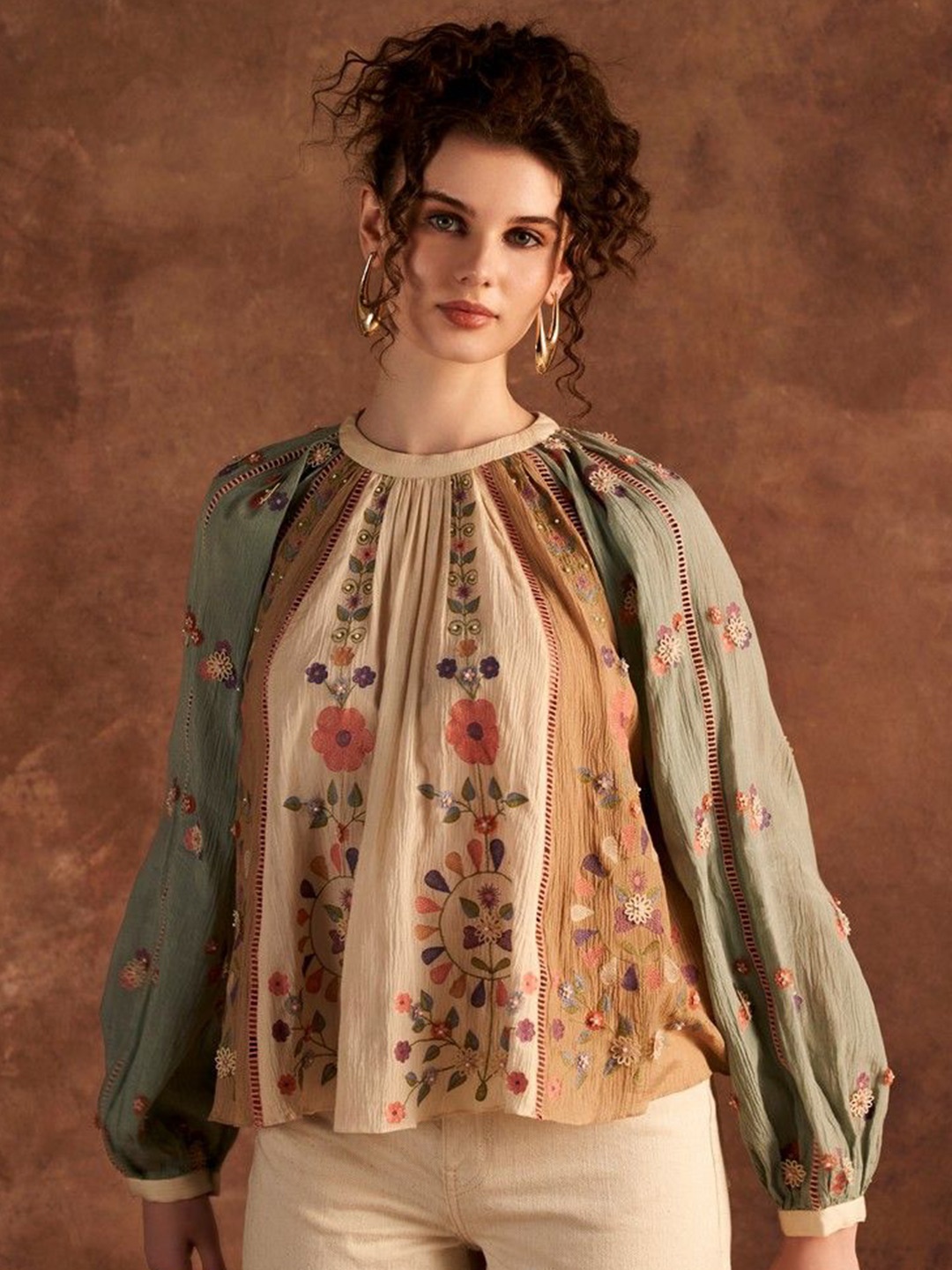 

VERB BY PALLAVI SINGHEE Floral Print Raglan Sleeves Chiffon Top, Beige
