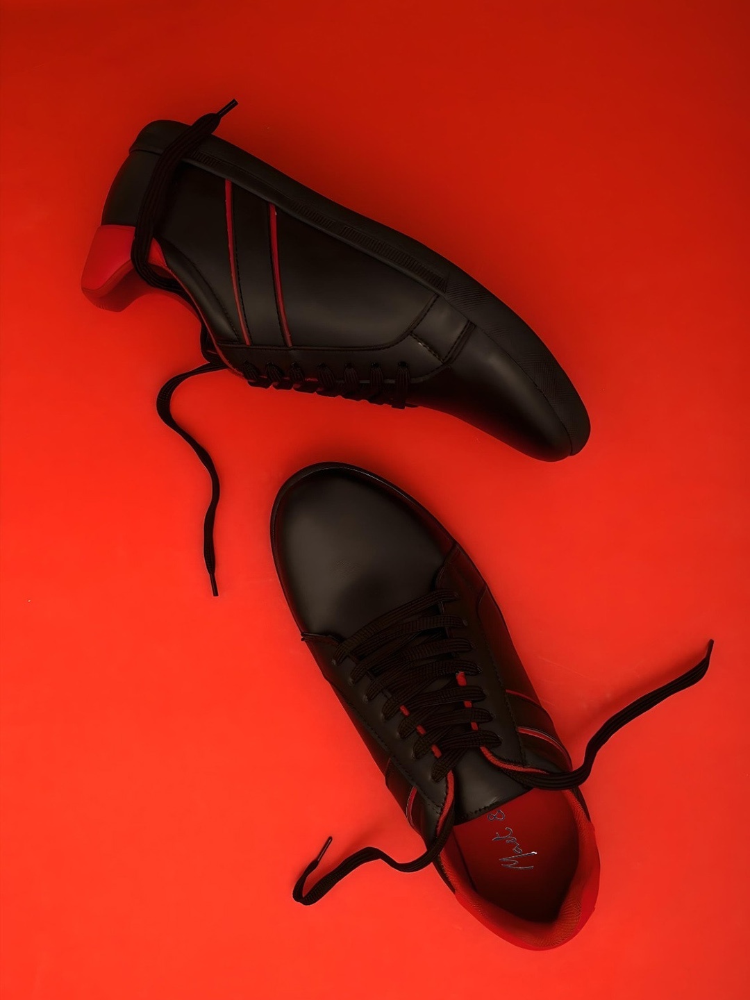 

Mast & Harbour Men Black Round Toe Lightweight Sneakers