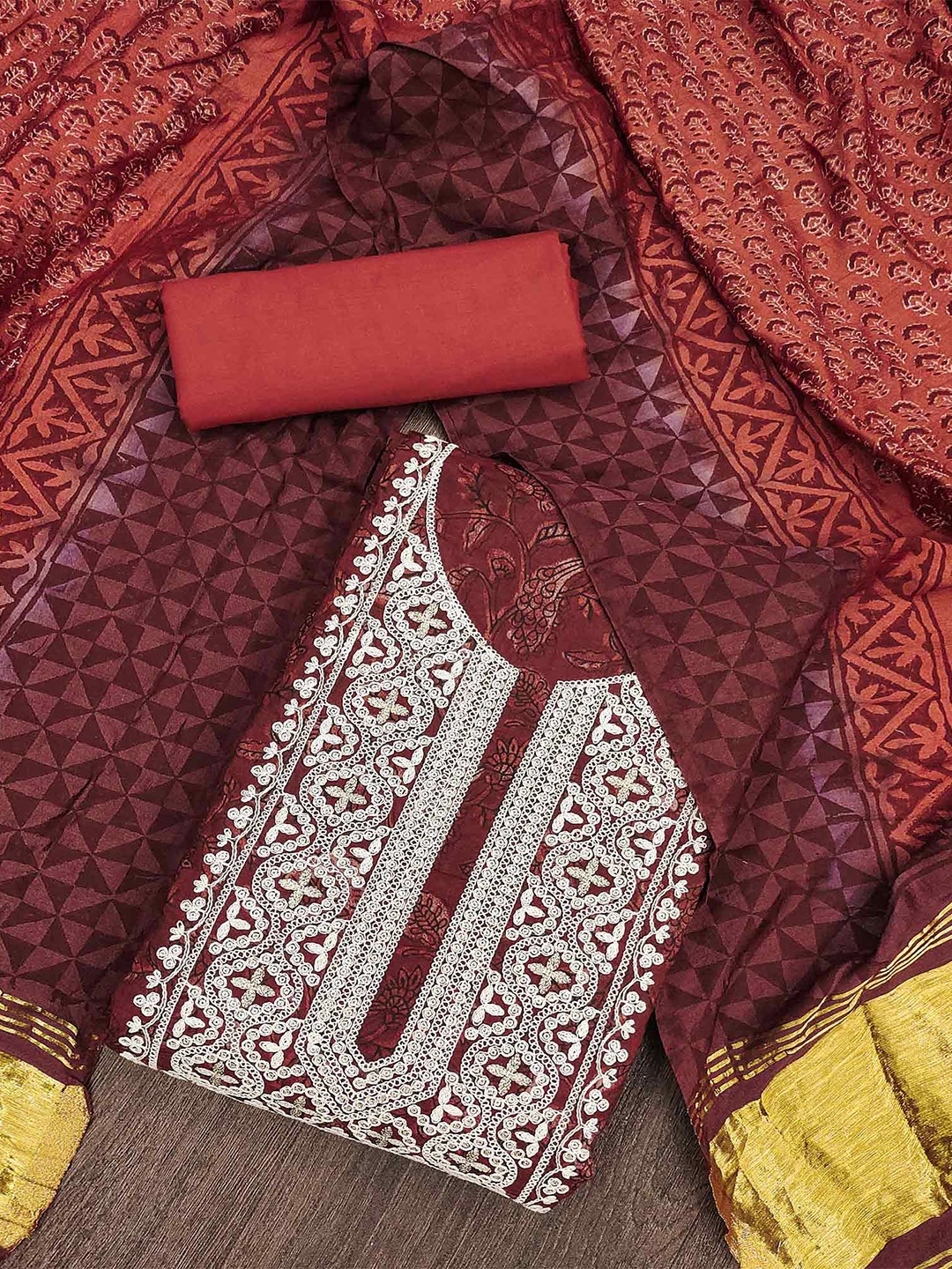 

Peachmode Floral Printed Pure Cotton Unstitched Dress Material, Maroon