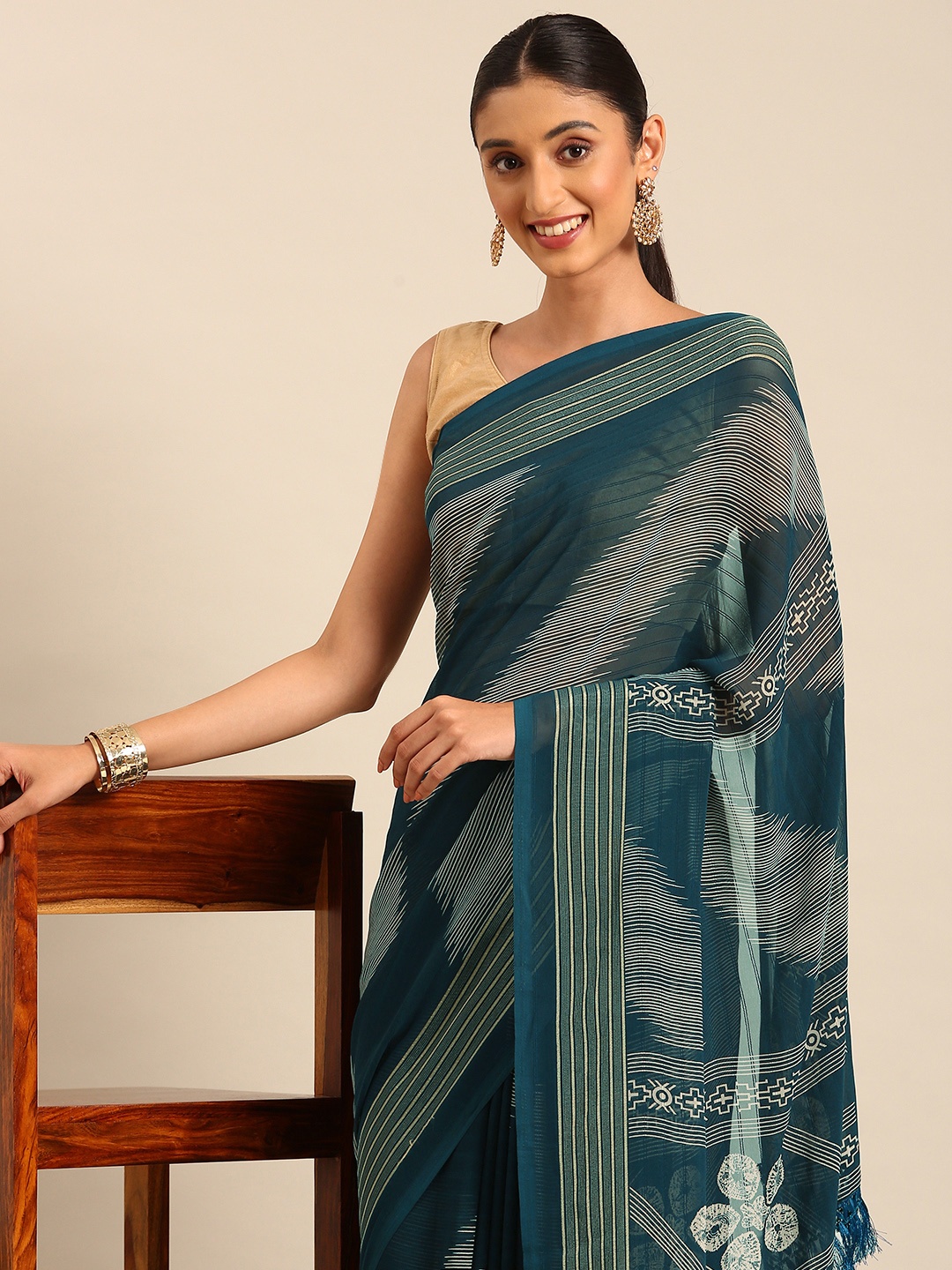 

HERE&NOW Pure Georgette Saree, Blue