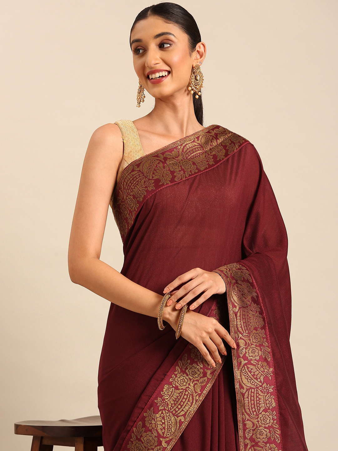 

HERE&NOW Solid Saree, Burgundy