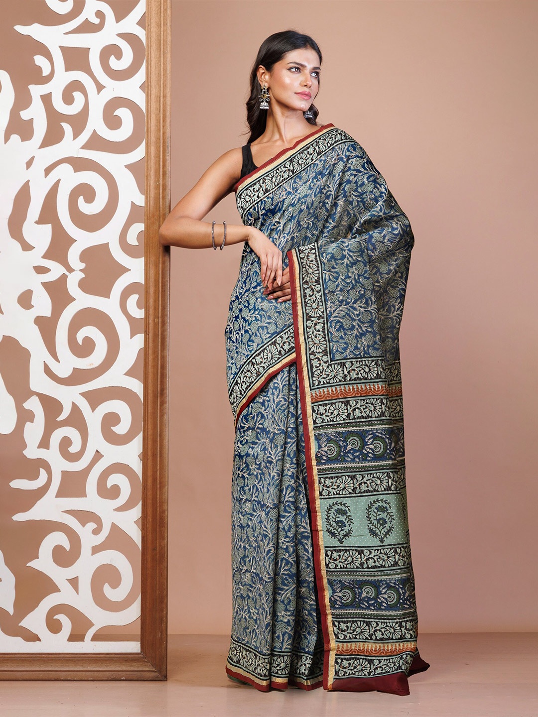 

Unnati Silks Pure Bagru Kalamkari Silk Cotton Chanderi Saree, Blue
