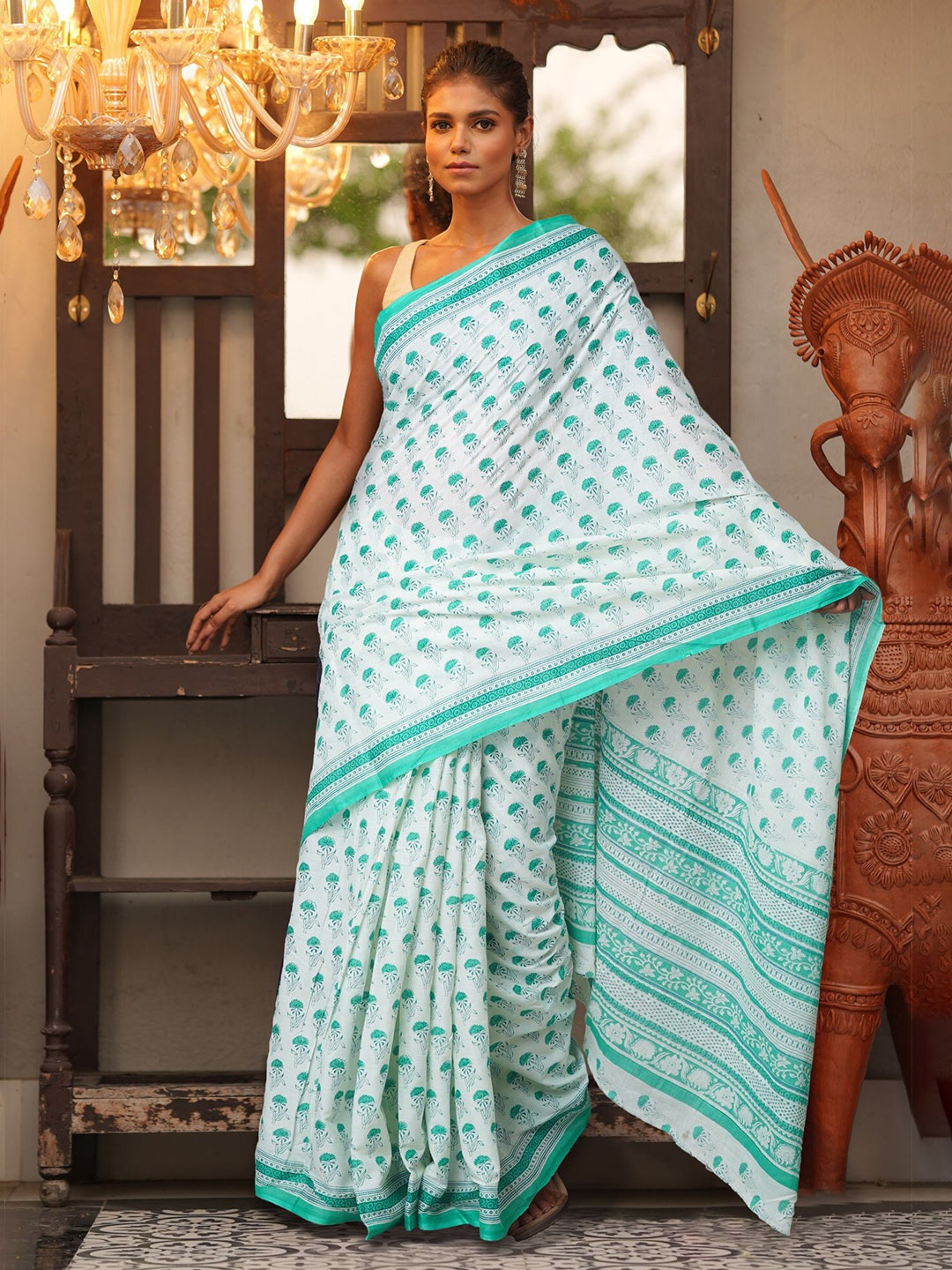 

Unnati Silks Ethnic Motifs Pure Cotton Handloom Block Print Saree, White