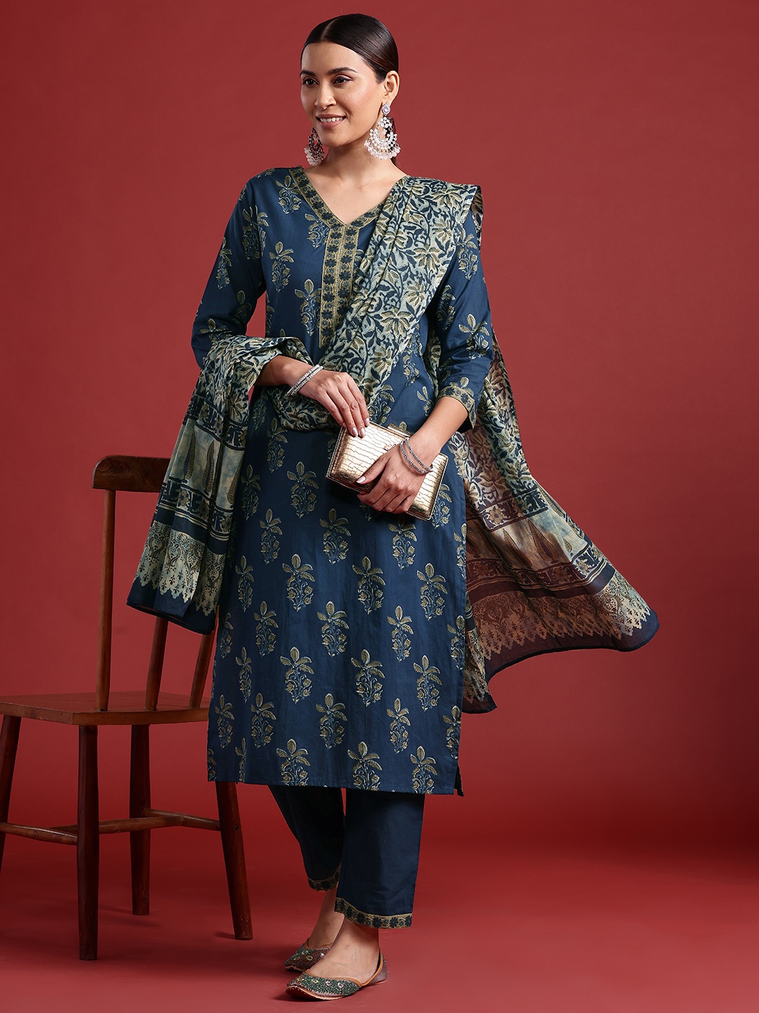 

Indo Era Floral Printed Pure Cotton Kurta With Trousers & Dupatta, Navy blue