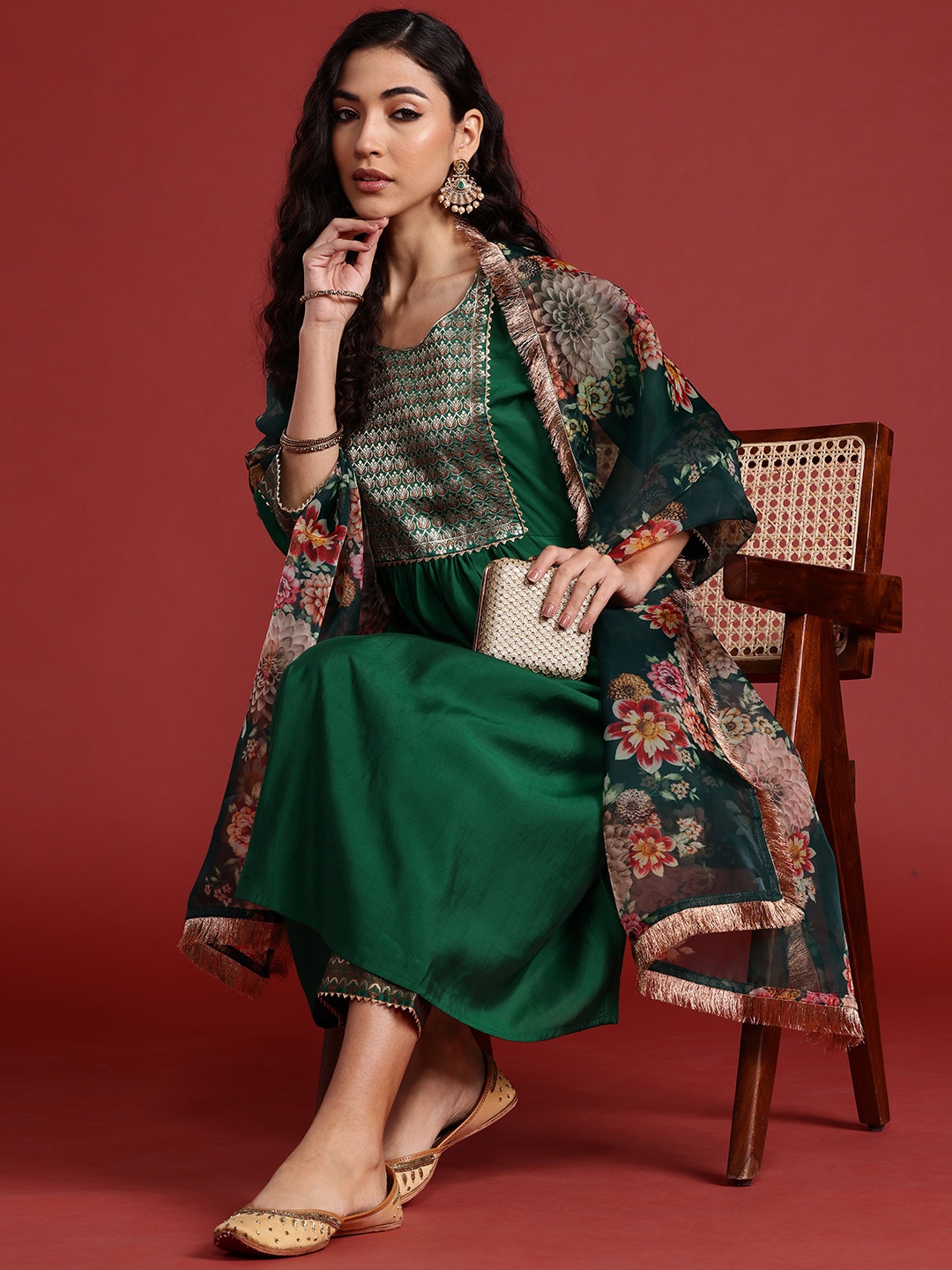 

Indo Era Floral Yoke Design Pleated Gotta Patti Pure Cotton Kurta Set, Green
