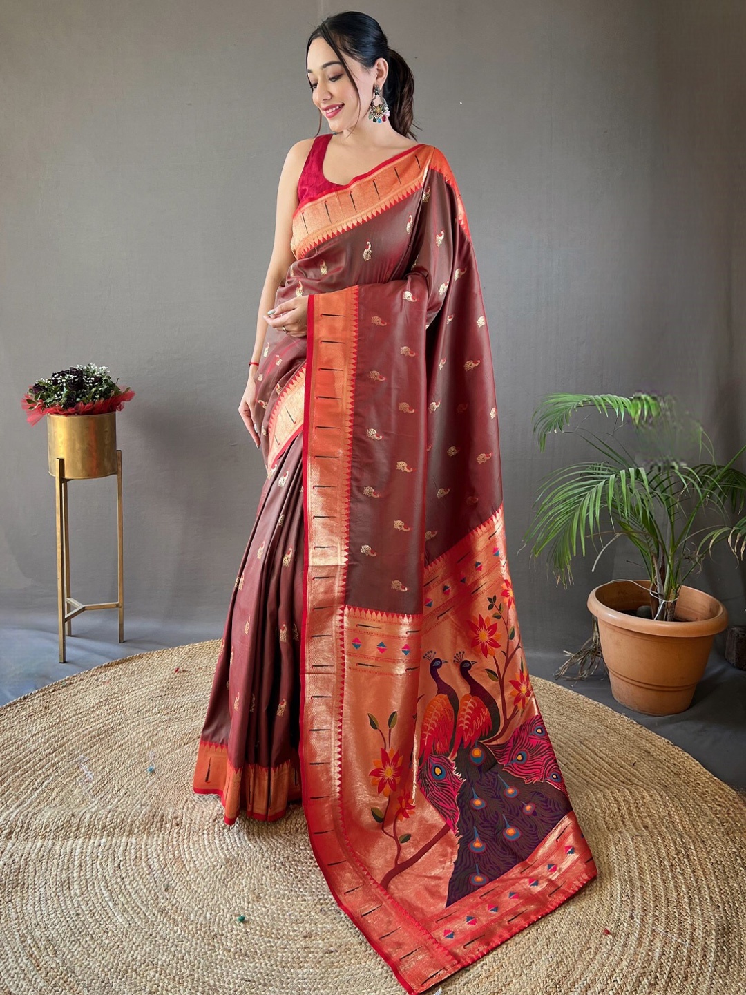 

LeeliPeeri Designer Woven Design Zari Silk Blend Paithani Saree, Maroon