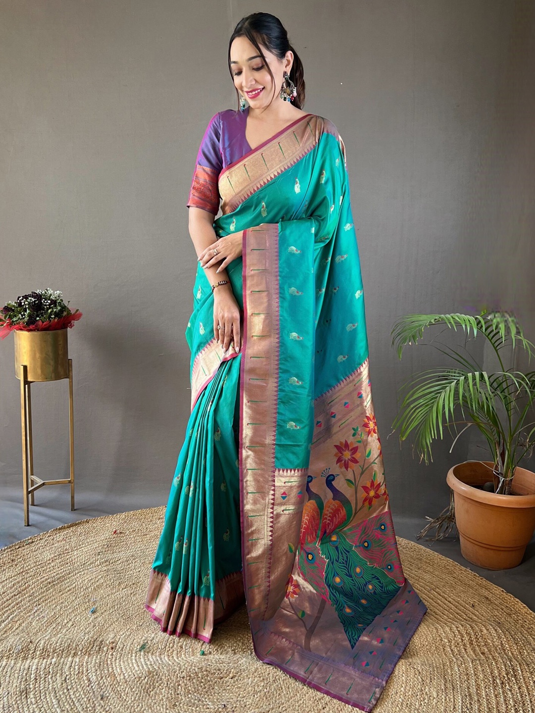 

LeeliPeeri Designer Ethnic Motifs Zari Silk Blend Paithani Saree, Teal