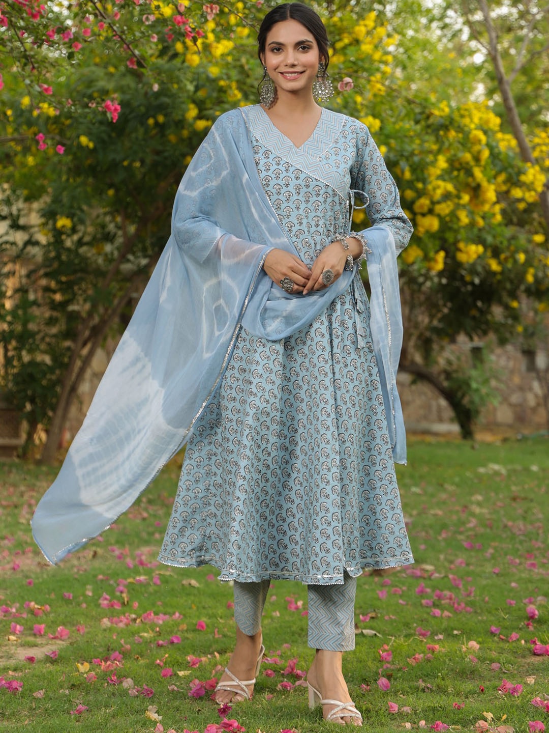 

AURIELLA Floral Printed V-Neck Angrakha Pure Cotton Kurta with Trousers & Dupatta, Blue