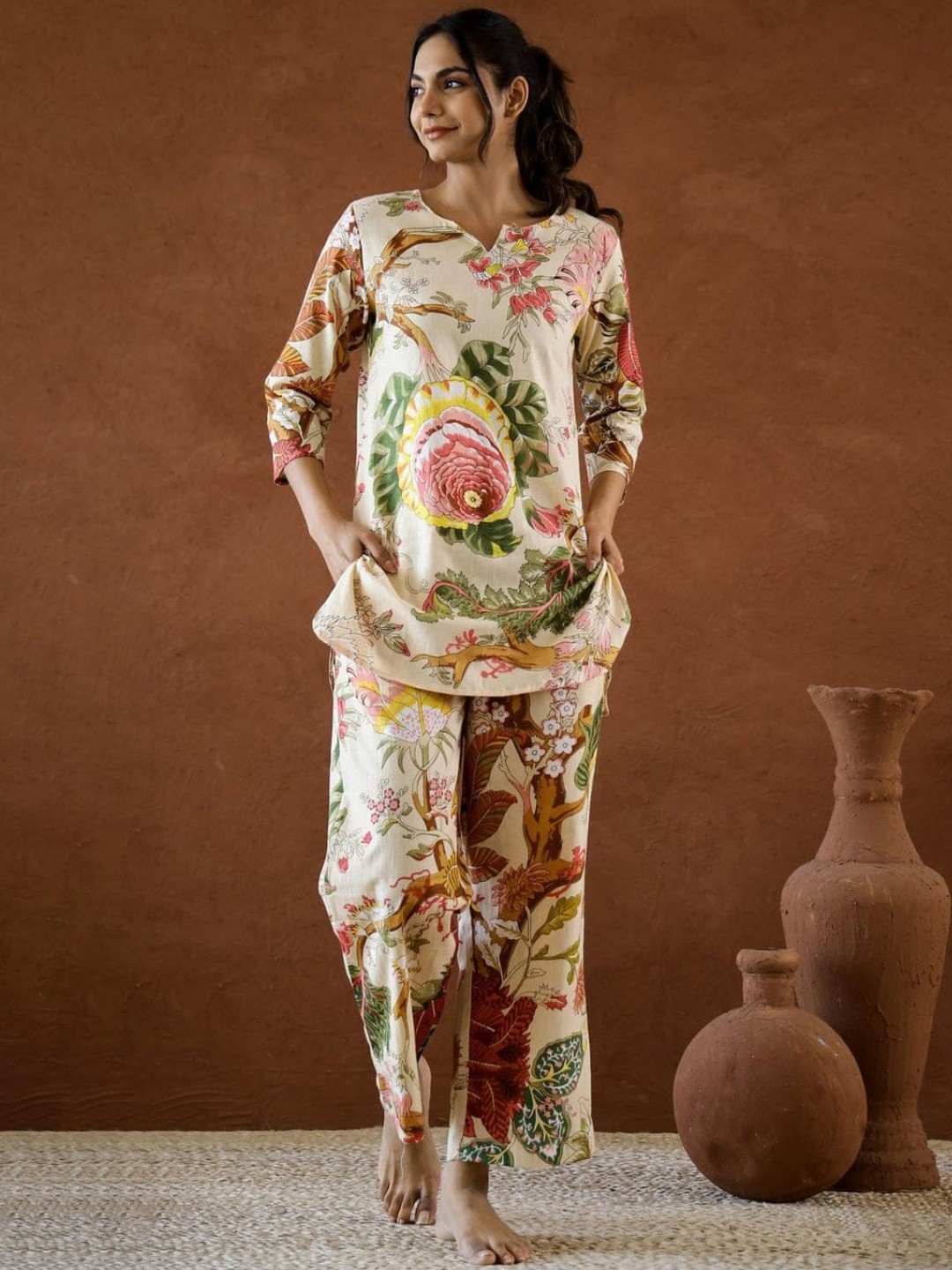 

AUTUMN LANE Floral Printed Notch Neck Top & Trousers, White