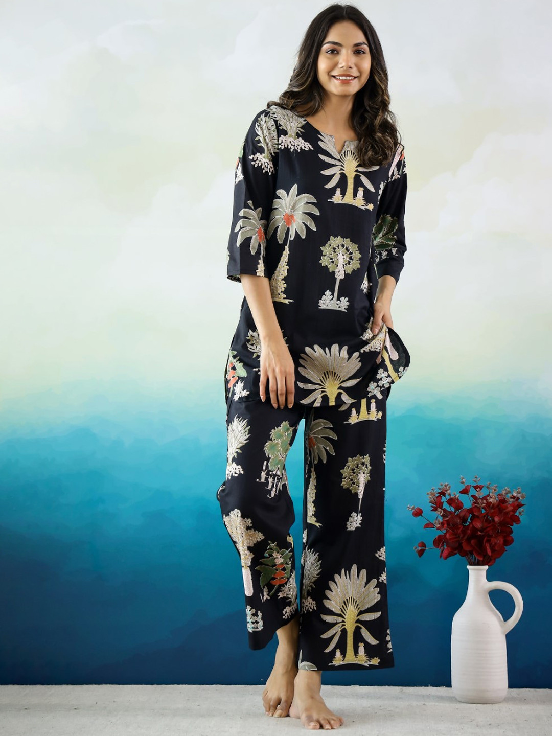 

AUTUMN LANE Printed Shirt Collar Kurti With Pyjamas, Black