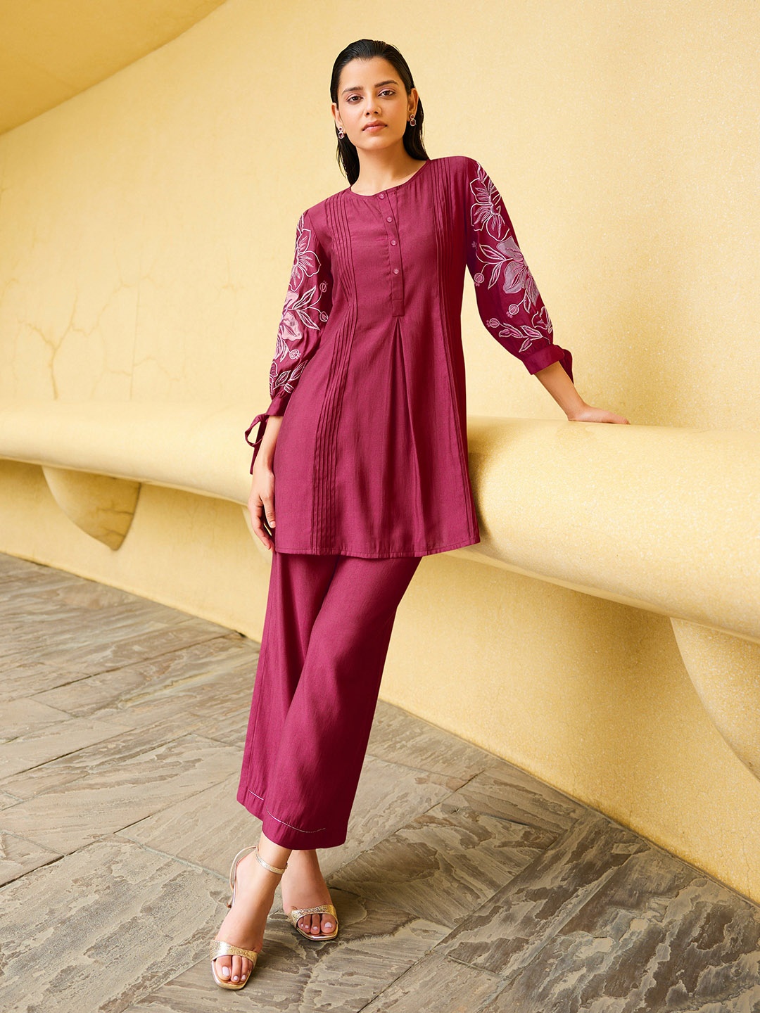 

AUTUMN LANE Floral Embroidered Round Neck Top And Trouser, Red