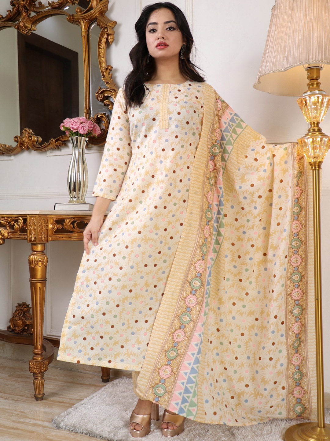 

KALINI Floral Printed Regular Kurti with Trouser & Dupatta, Yellow