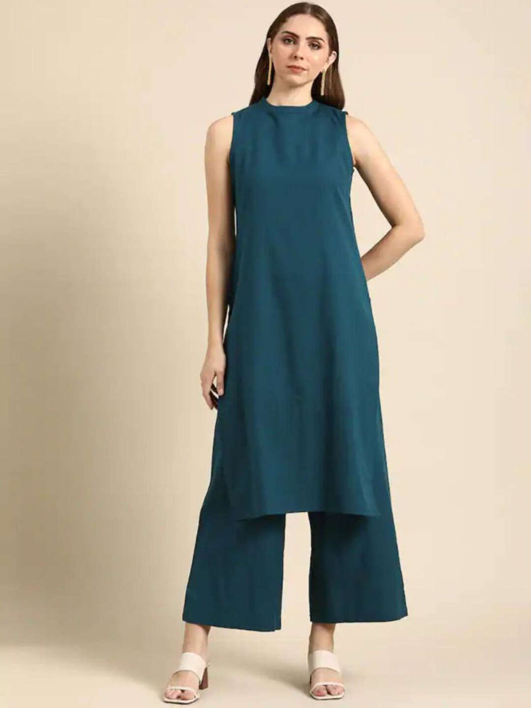 

Modestouze Attires Regular Kurta with Palazzos, Teal