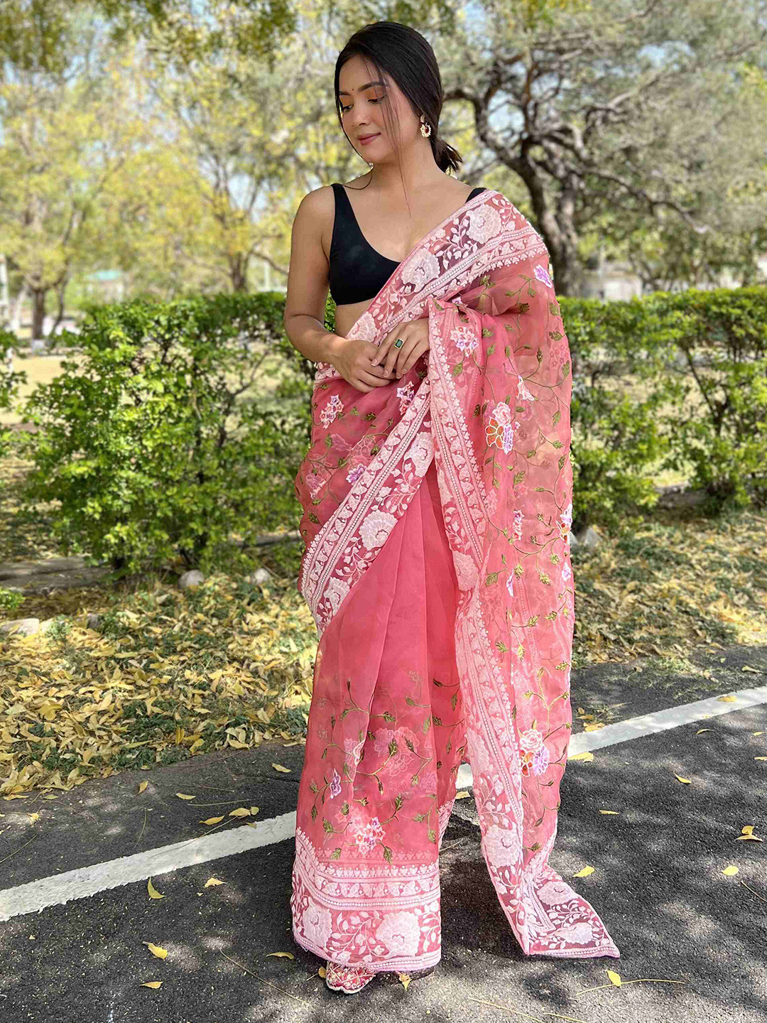 

DEVATITHI Floral Embroidered Organza Saree, Pink