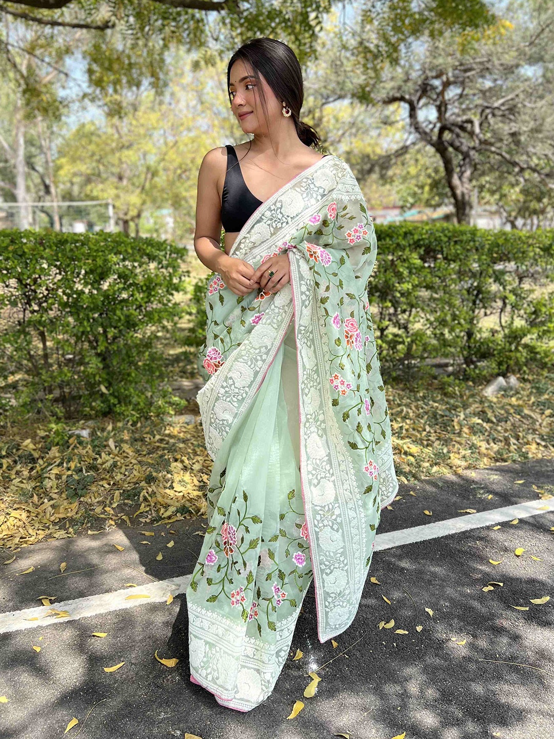 

DEVATITHI Floral Embroidered Organza Saree, Green