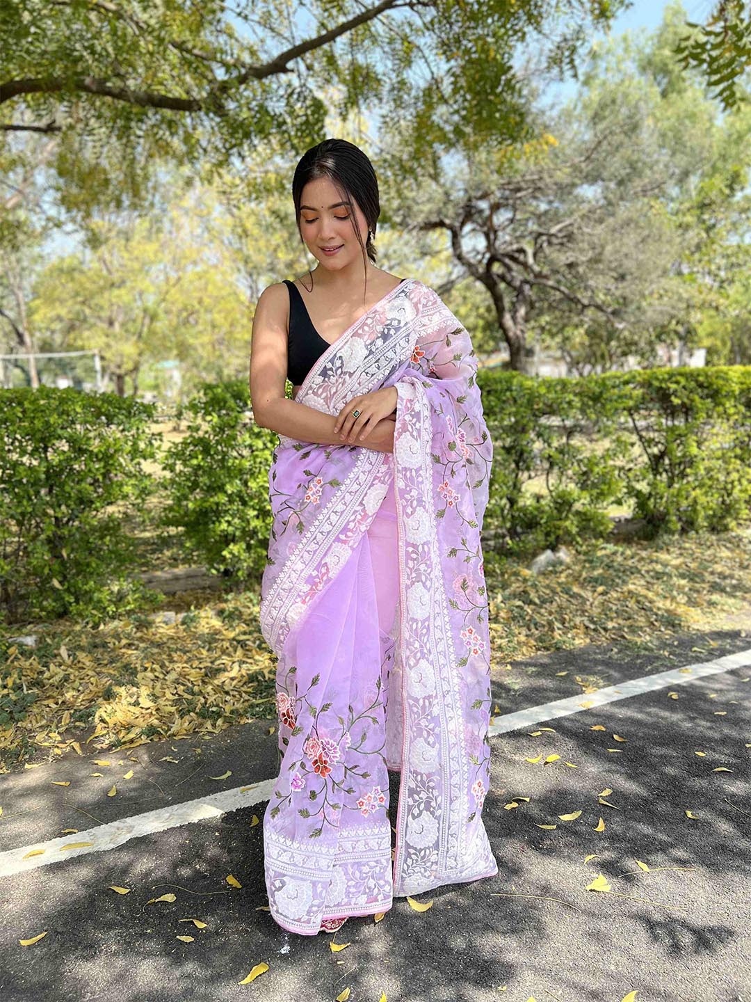 

DEVATITHI Floral Embroidered Organza Saree, Purple