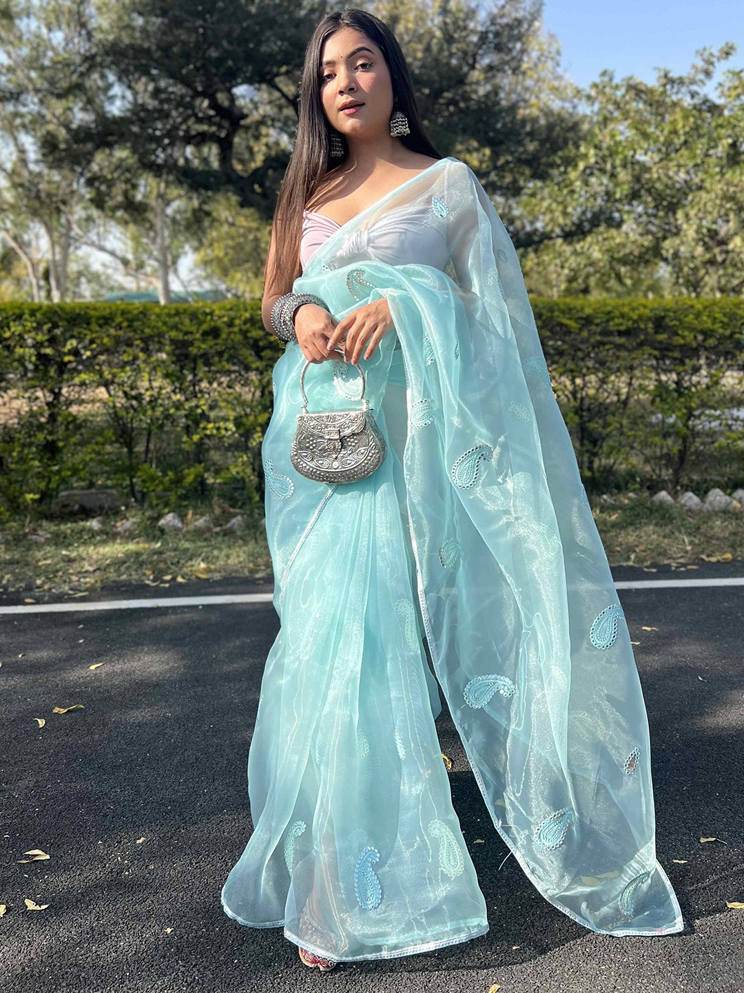 

DEVATITHI Paisley Sequinned Organza Saree, Blue