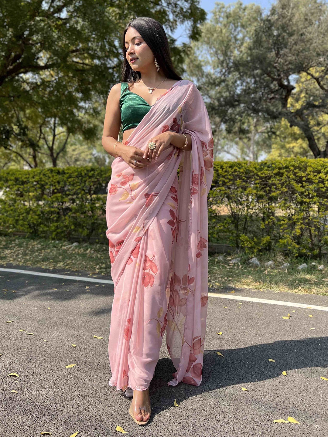 

DEVATITHI Floral Poly Chiffon Saree, Pink