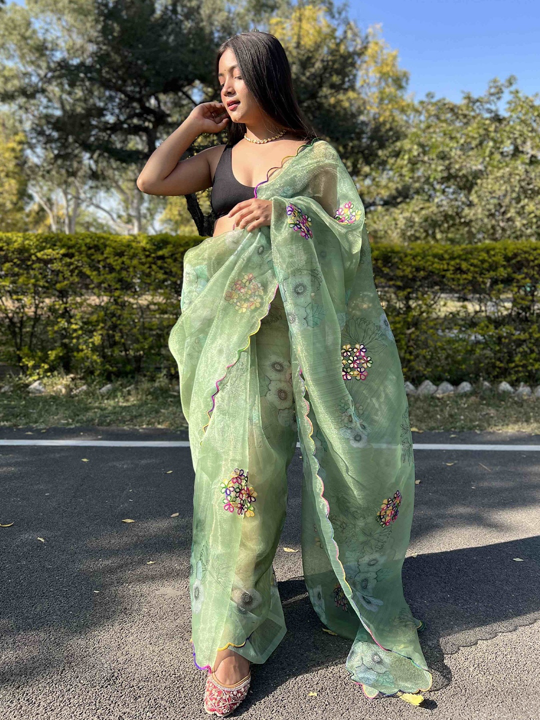 

DEVATITHI Floral Mirror Work Organza Saree, Green
