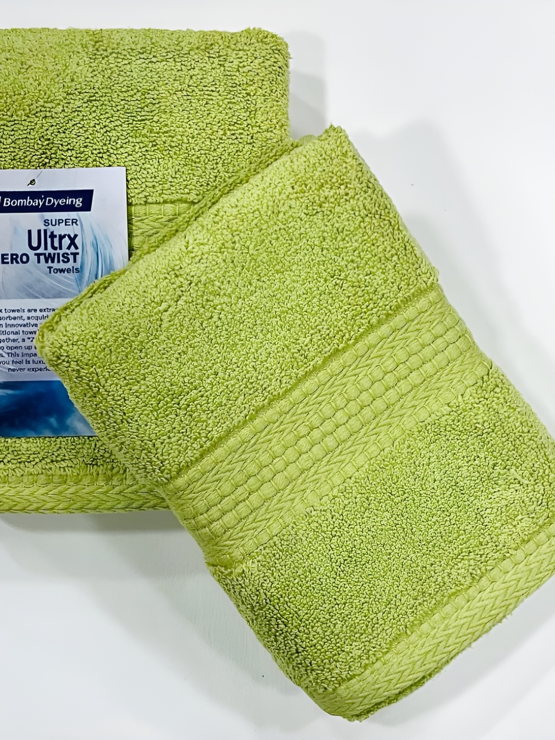 

BOMBAY DYEING Lime Green 2 Pieces Pure Cotton 650 GSM Hand Towels