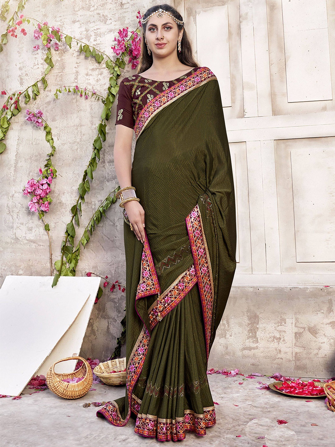 

VIRICA Embellished Embroidered Saree, Green